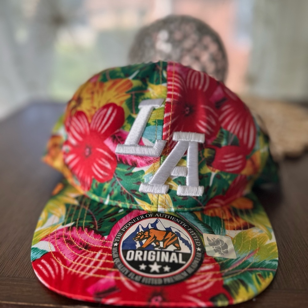 LA Original Floral Cap Snap Back Colorful Streetwear OS New - Picture 6 of 6